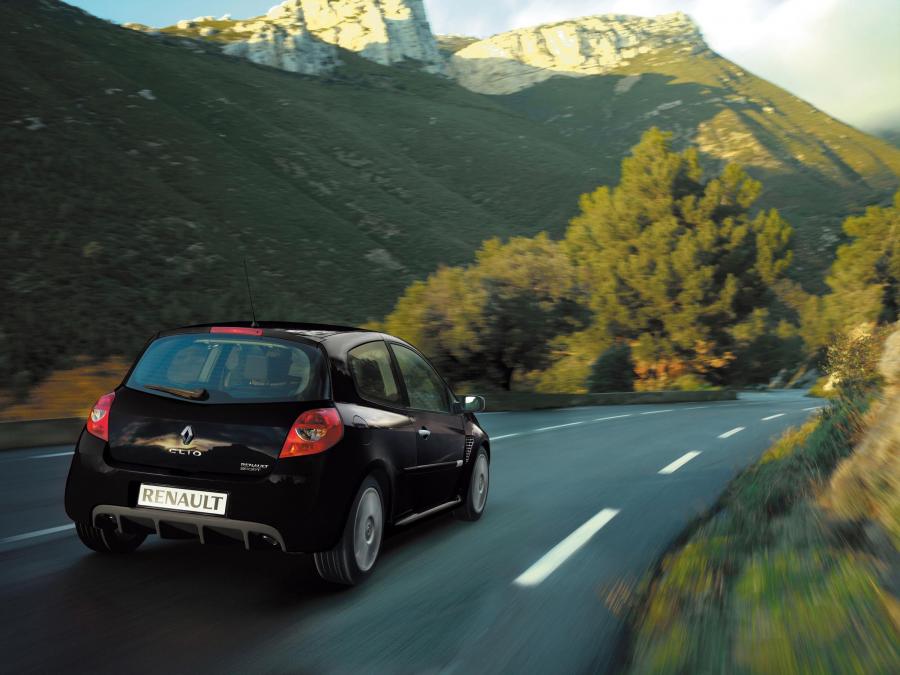  Renault Clio Sport Luxe 2007 года  (фото 6 из 9)